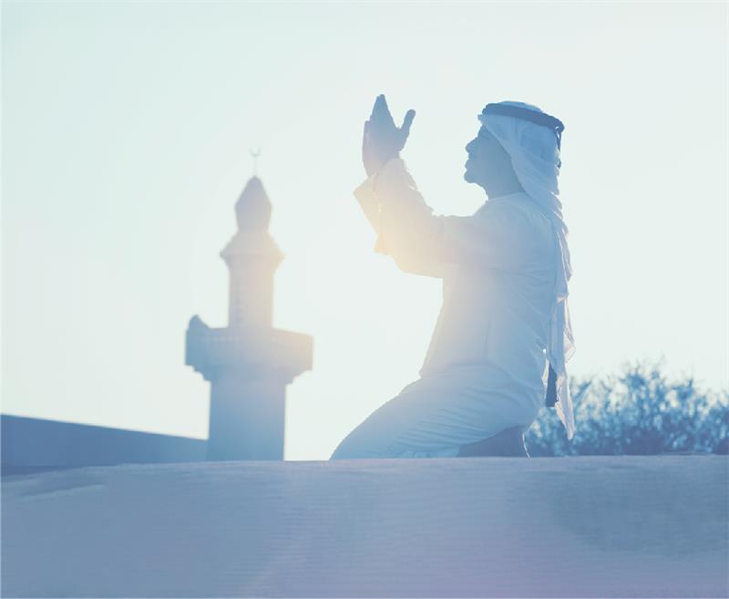 إقامة مظلة خارجية في ساحة المسجد لاستيعاب المصلين لصلاة الجمعة في المناطق المزدحمة4